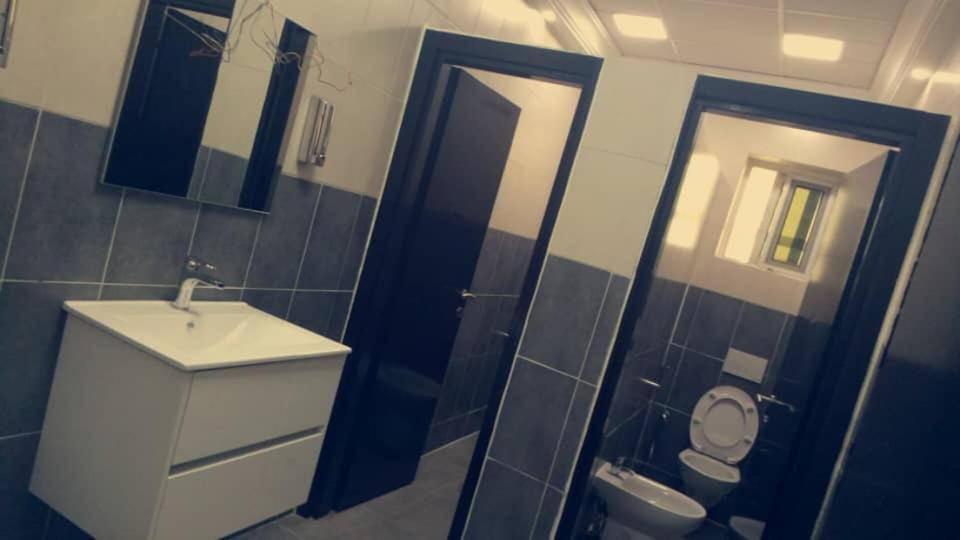 Hotel Univers 3 Aeroport Luxe Niamey Esterno foto