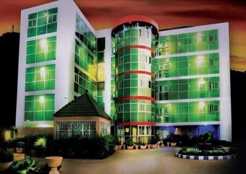 Hotel Univers 3 Aeroport Luxe Niamey Esterno foto