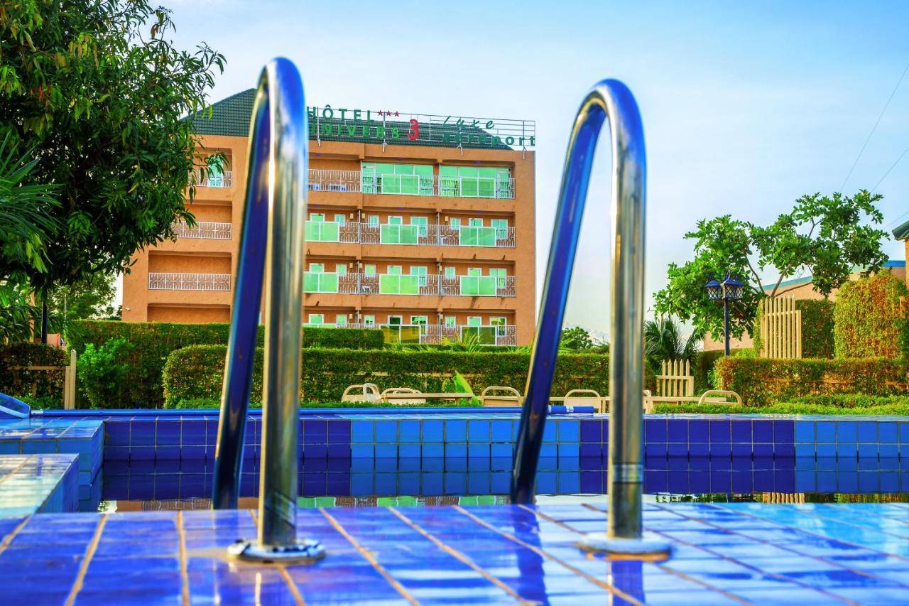Hotel Univers 3 Aeroport Luxe Niamey Esterno foto
